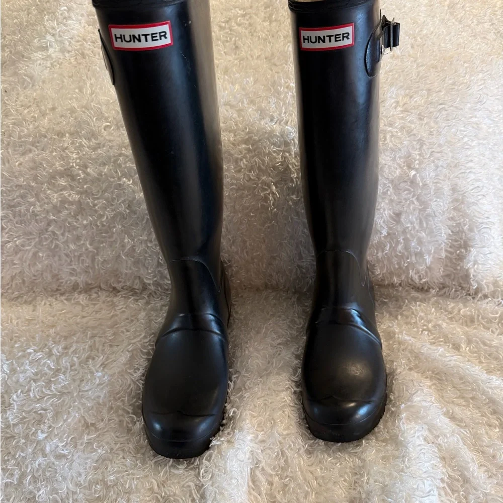 Hunter Black w/ Beige Patterned Interior Boots size 7M Excellent Used Condition - Picture 3 of 8